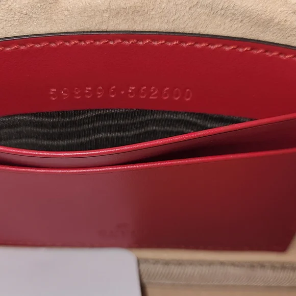 SOLD!!!!!! Gucci Marmont mini camera bag - Picture 5 of 9